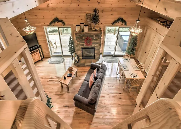 Private Sevierville Cabin With Mountain Views And Loft