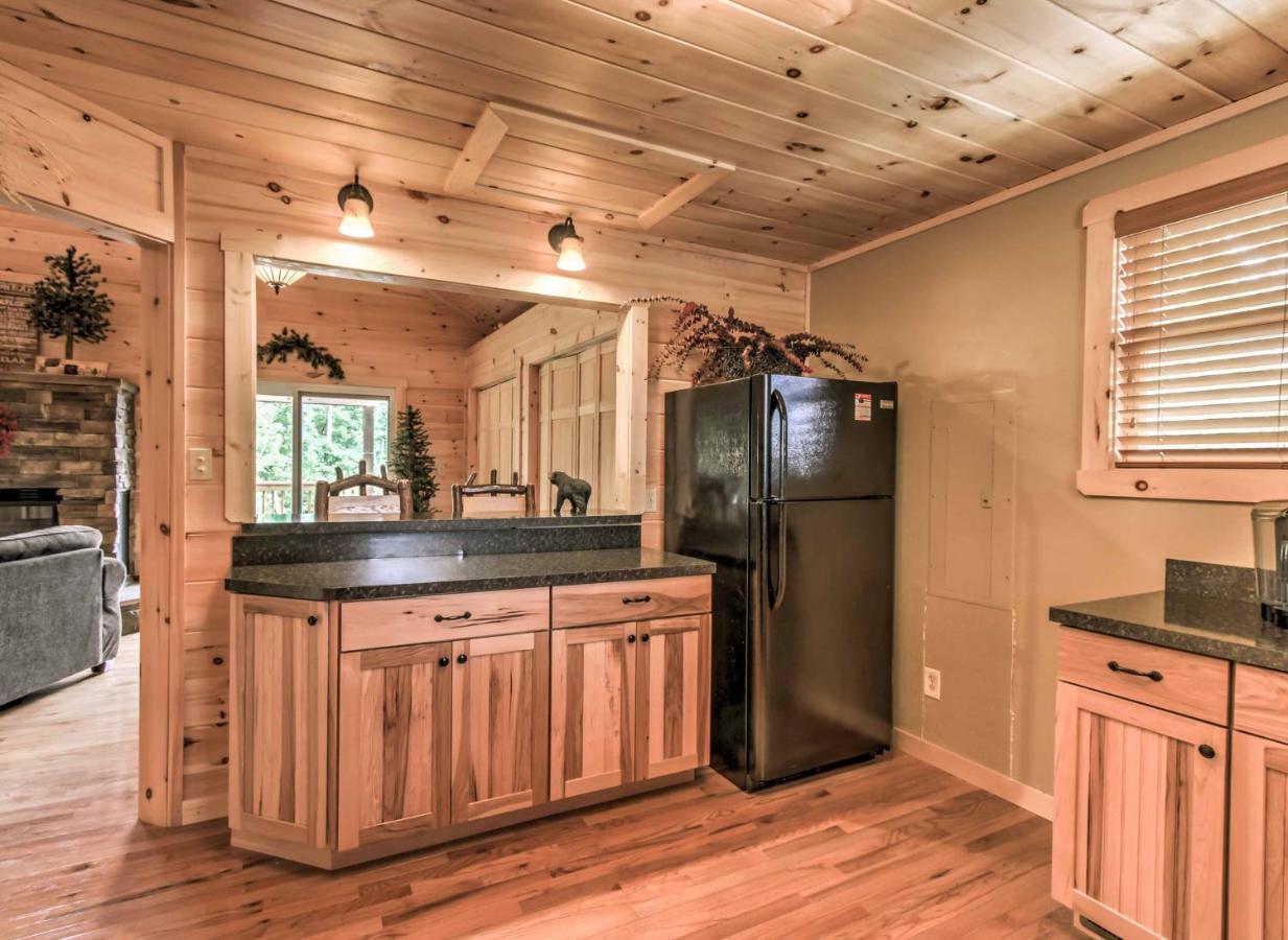 Private With Mountain Views And Loft Sevierville