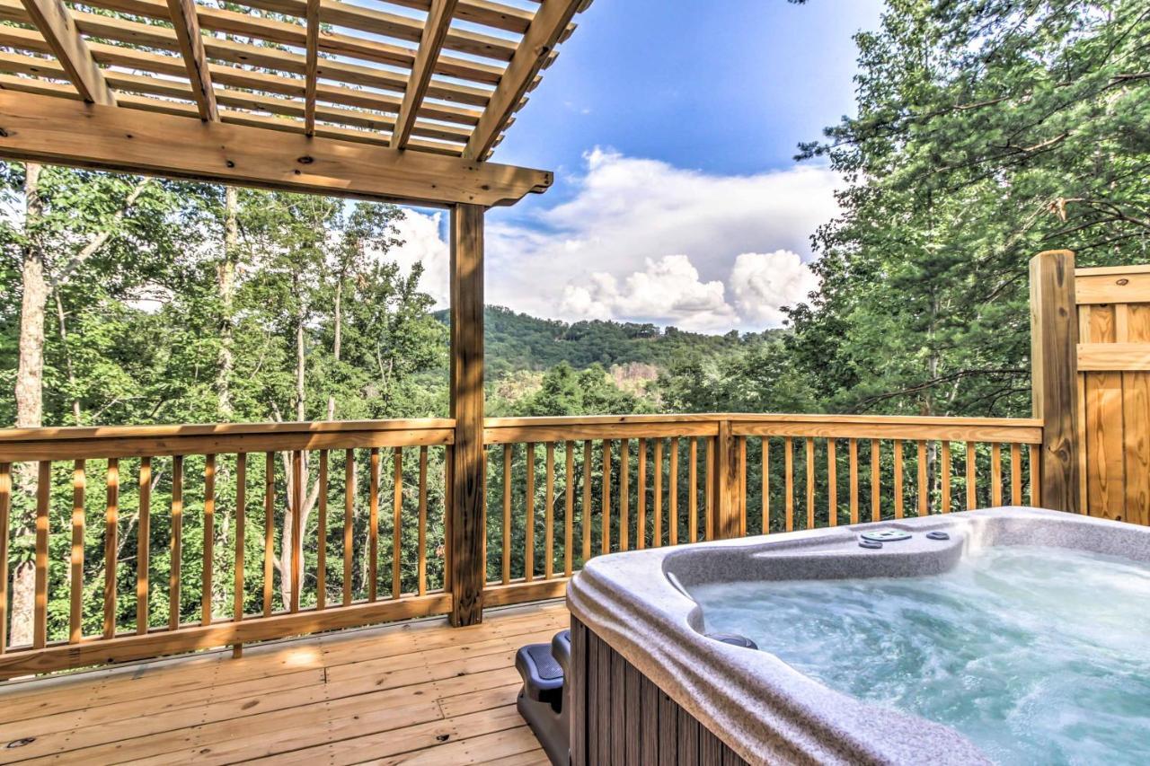 Hébergement de vacances Private With Mountain Views And Loft *