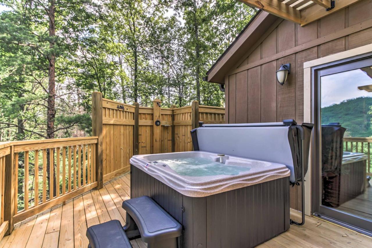 Private With Mountain Views And Loft * Sevierville